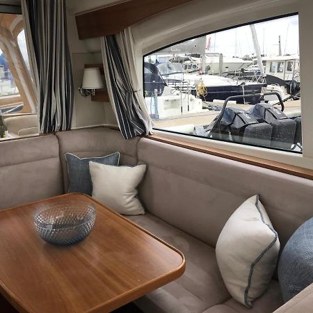 Готель Adelphi B A Delightful 6 Berth Boat Лімінгтон Екстер'єр фото