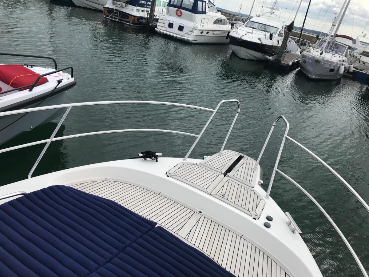 Готель Adelphi B A Delightful 6 Berth Boat Лімінгтон Екстер'єр фото