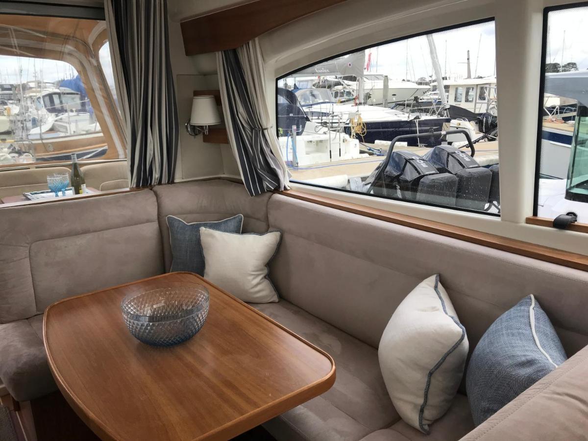Готель Adelphi B A Delightful 6 Berth Boat Лімінгтон Екстер'єр фото