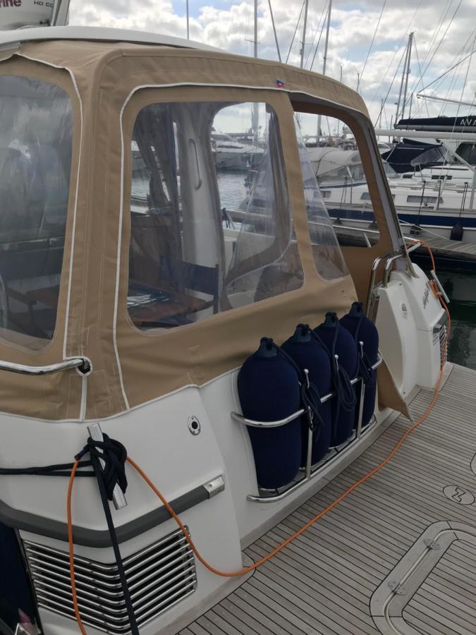 Готель Adelphi B A Delightful 6 Berth Boat Лімінгтон Екстер'єр фото